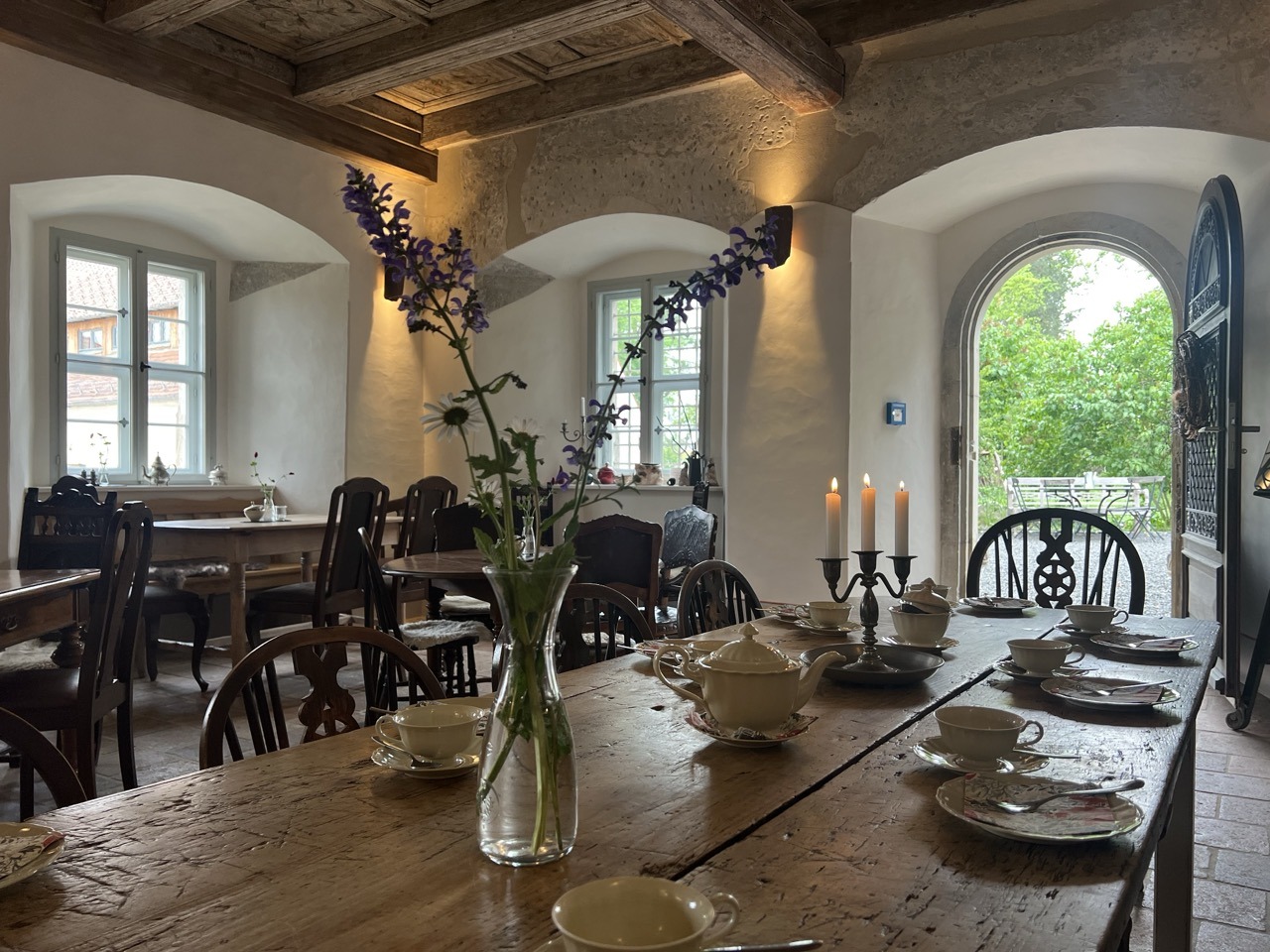 Groß (1d_Restaurant)